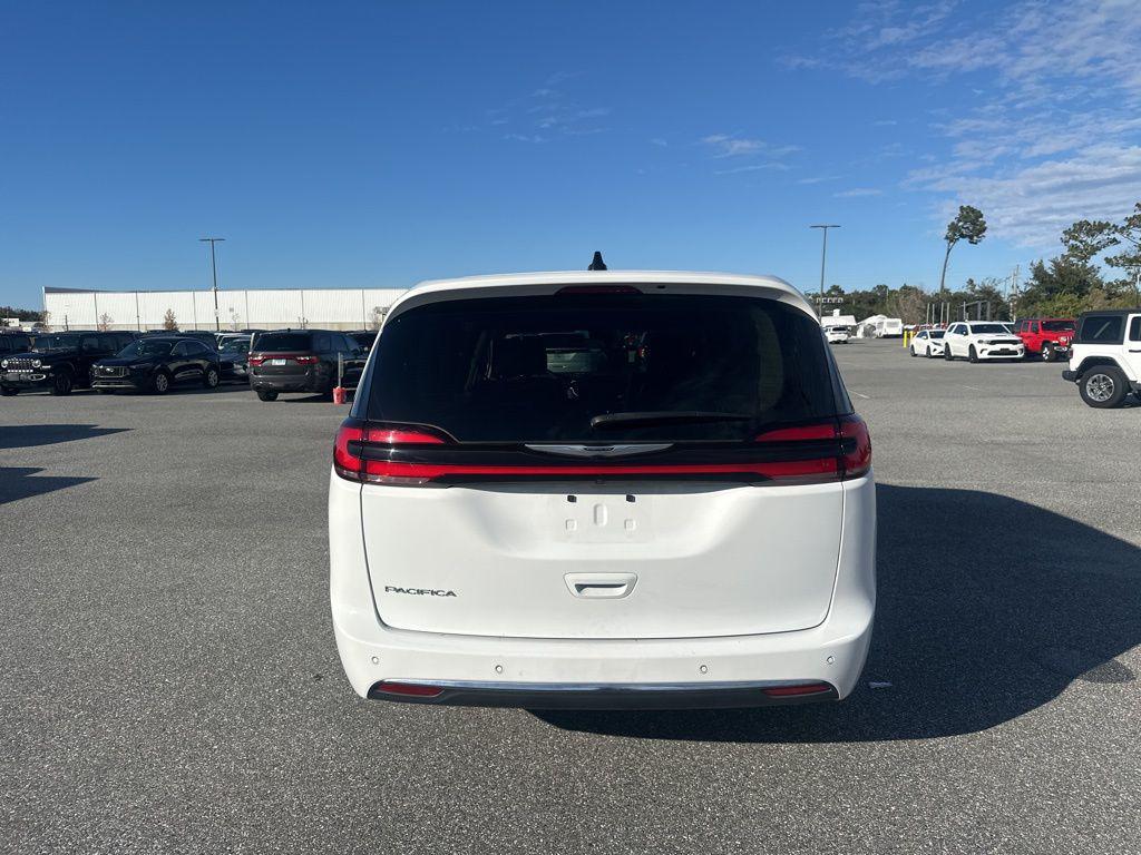 used 2024 Chrysler Pacifica car, priced at $28,151