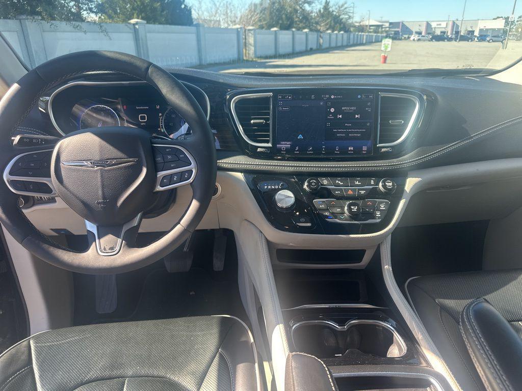 used 2024 Chrysler Pacifica car, priced at $33,488