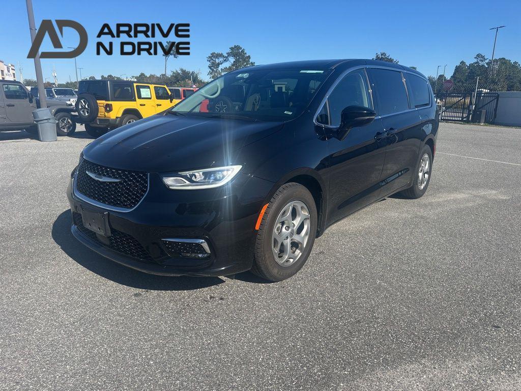 used 2024 Chrysler Pacifica car, priced at $33,488