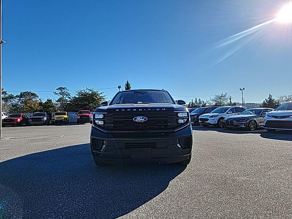 used 2025 Ford Expedition Max car, priced at $57,688