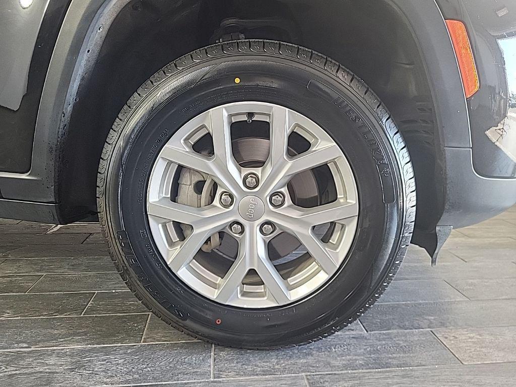 used 2023 Jeep Grand Cherokee car, priced at $24,485