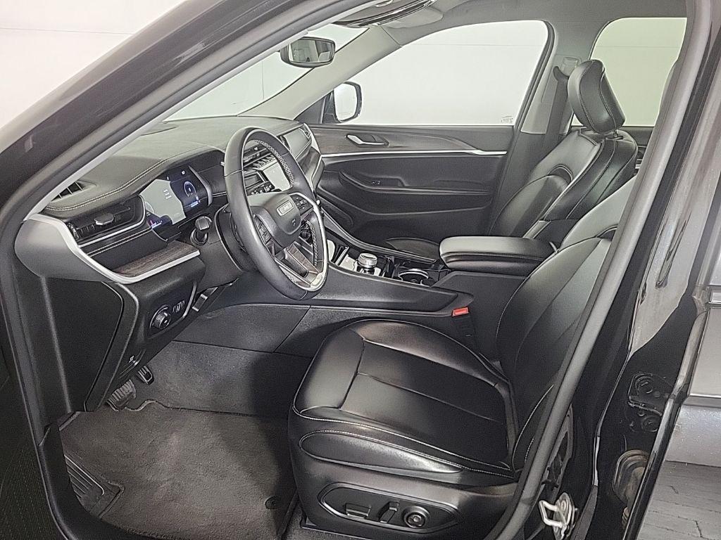 used 2023 Jeep Grand Cherokee car, priced at $24,485