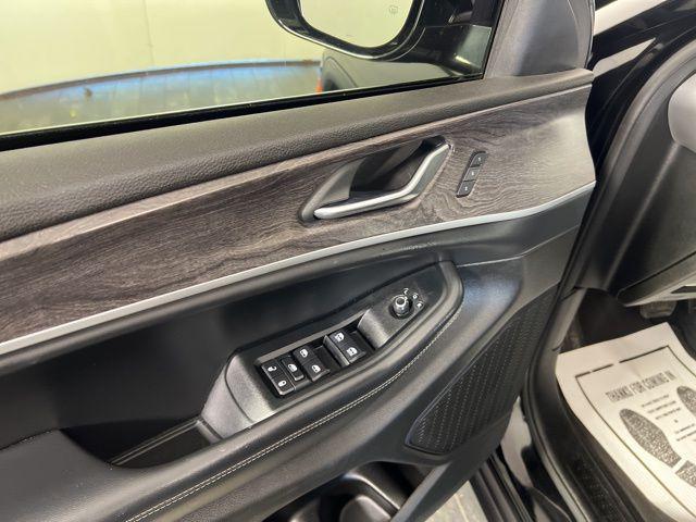 used 2023 Jeep Grand Cherokee car, priced at $23,888