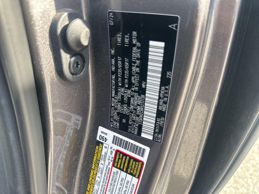 used 2024 Toyota Sienna car, priced at $33,201