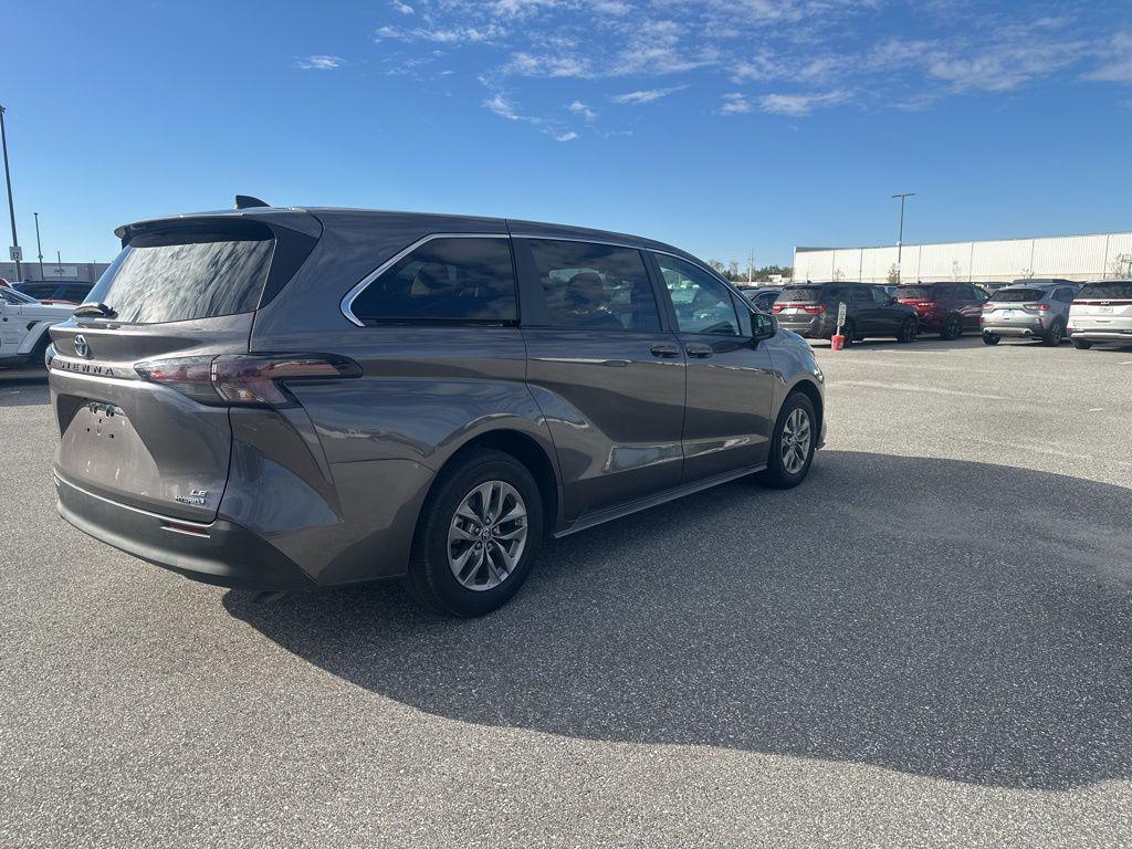 used 2024 Toyota Sienna car, priced at $33,201