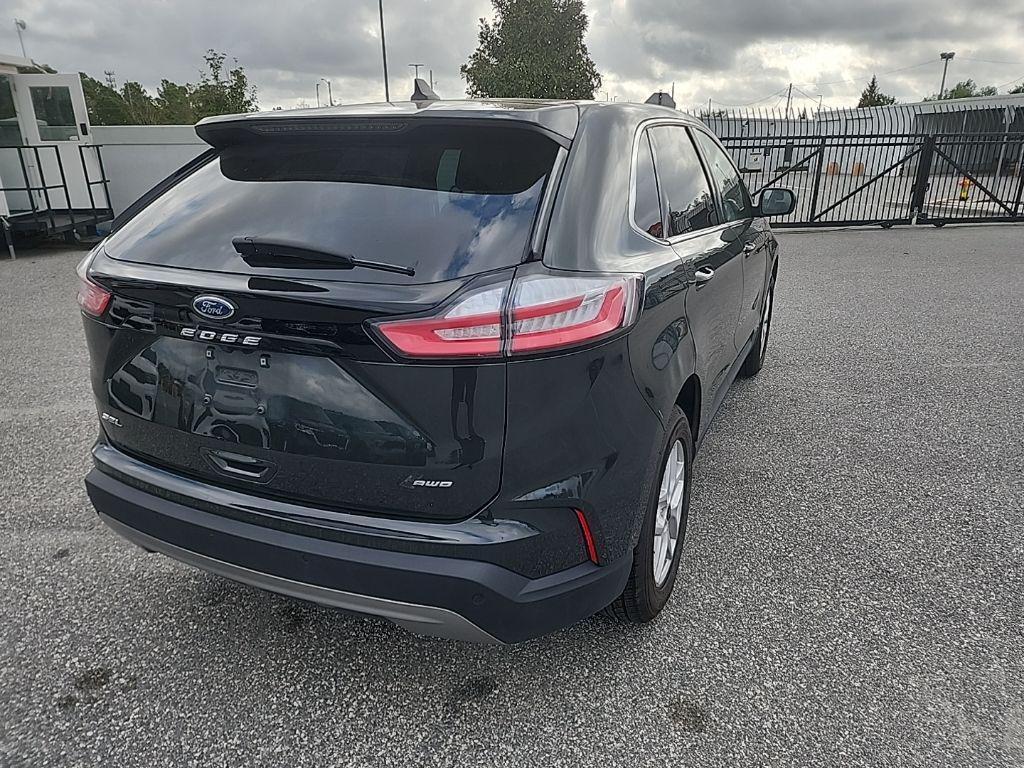 used 2024 Ford Edge car, priced at $18,888