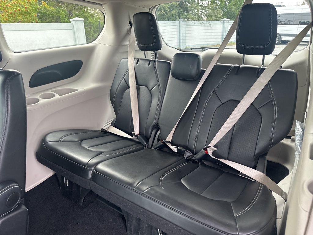 used 2024 Chrysler Pacifica car, priced at $29,298