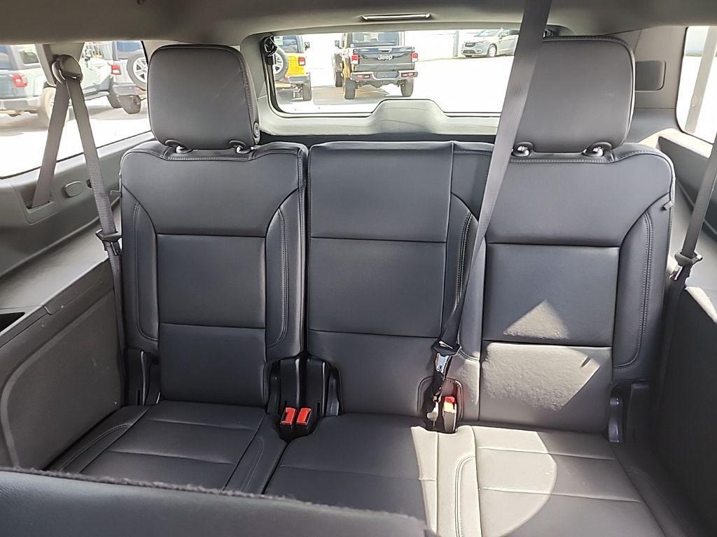 used 2025 Chevrolet Suburban car, priced at $62,388