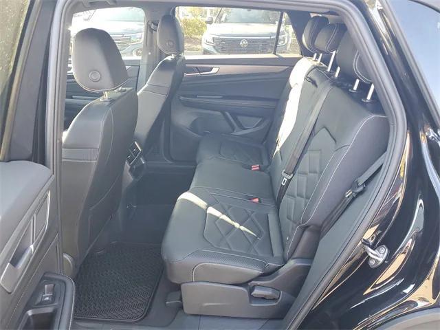 new 2026 Volkswagen Atlas Cross Sport car, priced at $36,885