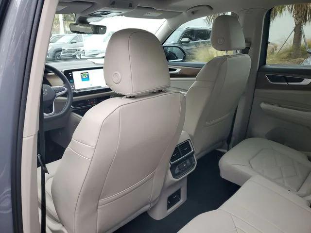 new 2026 Volkswagen Atlas car, priced at $42,487
