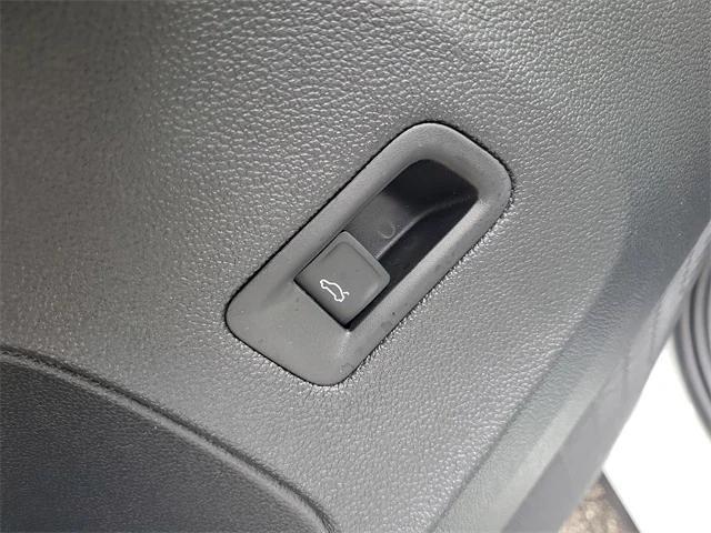 new 2026 Volkswagen Atlas Cross Sport car, priced at $51,506