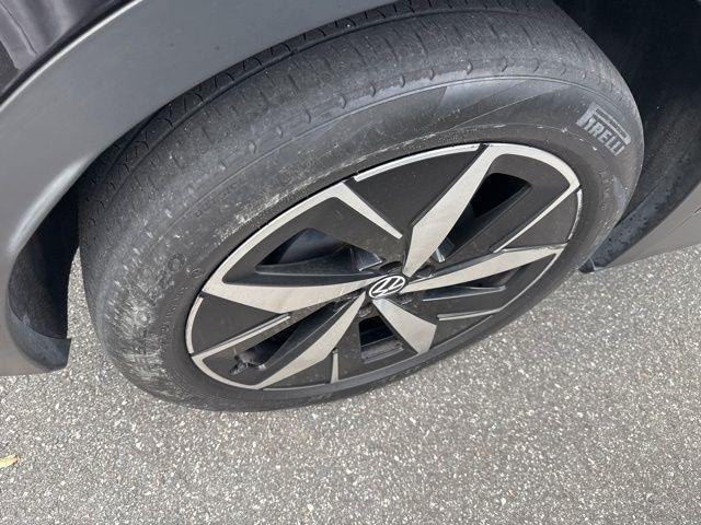 used 2023 Volkswagen ID.4 car, priced at $20,999