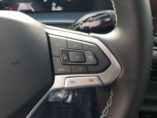 used 2025 Volkswagen Tiguan car, priced at $25,999