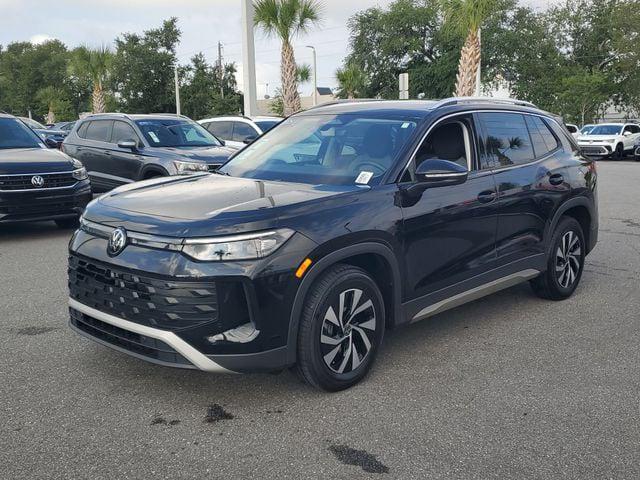 used 2025 Volkswagen Tiguan car, priced at $25,999