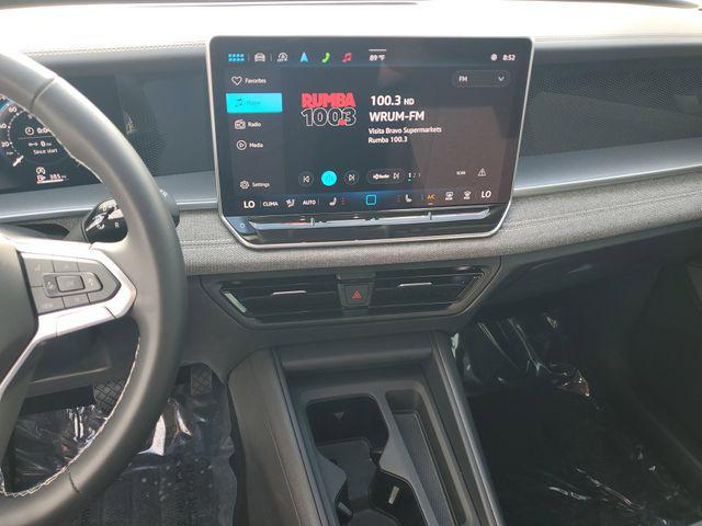 used 2025 Volkswagen Tiguan car, priced at $25,999