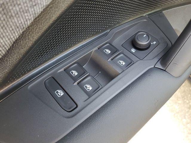 used 2025 Volkswagen Tiguan car, priced at $25,999