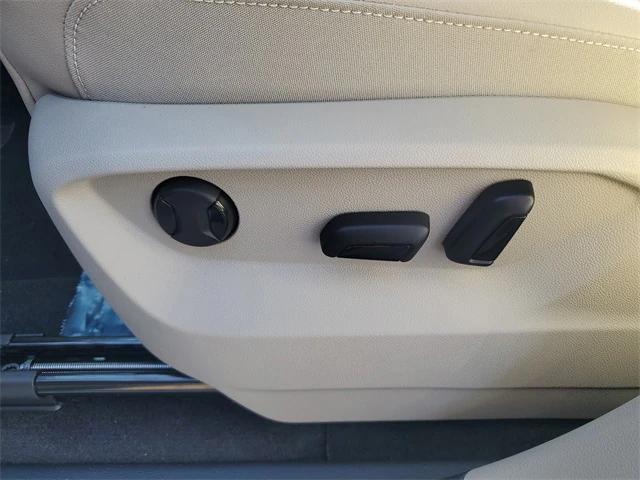 new 2026 Volkswagen Atlas car, priced at $42,987