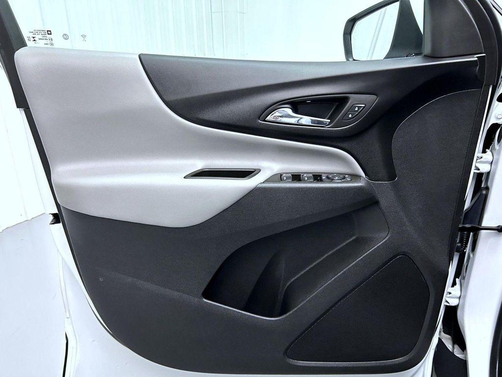 used 2023 Chevrolet Equinox car, priced at $22,713