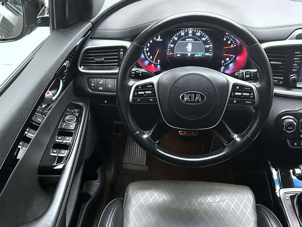 used 2019 Kia Sorento car, priced at $23,918