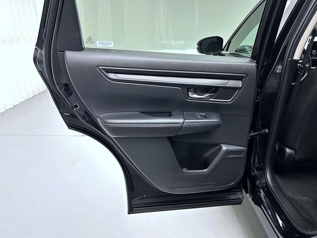 used 2025 Honda CR-V car, priced at $29,996