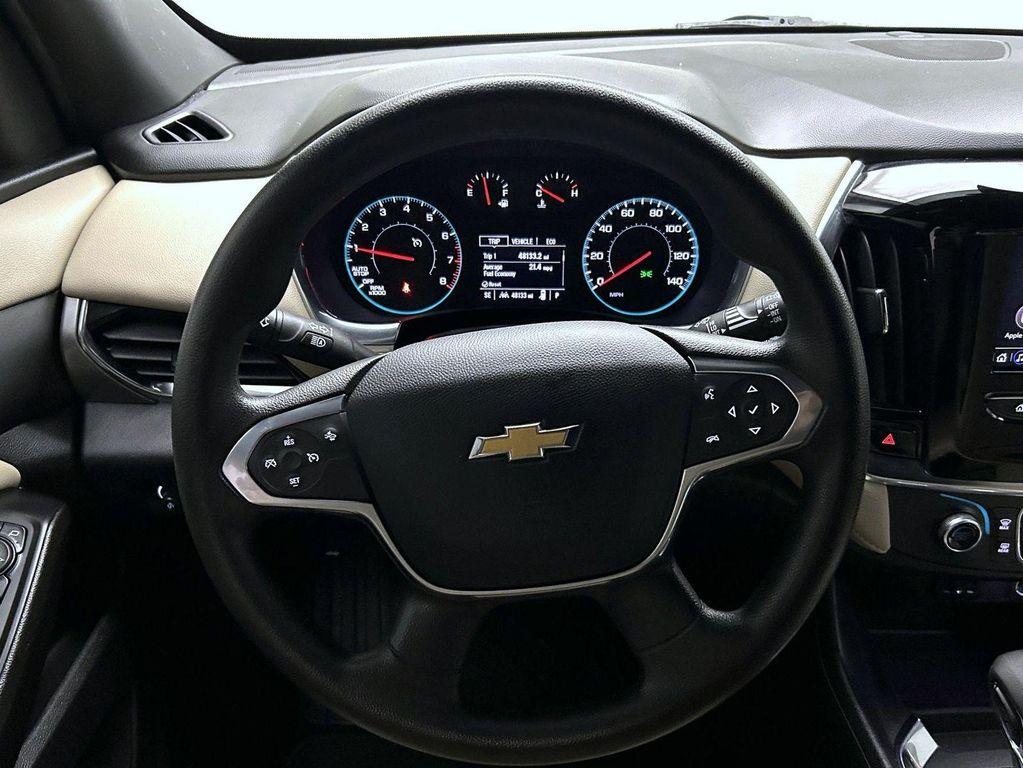 used 2023 Chevrolet Traverse car, priced at $24,633