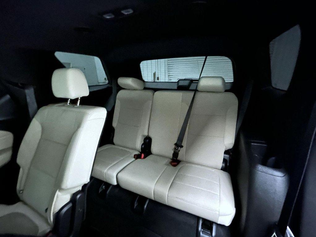 used 2023 Chevrolet Traverse car, priced at $24,633