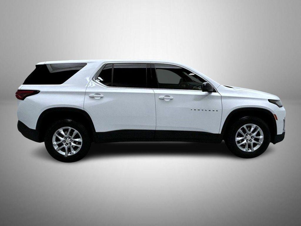 used 2023 Chevrolet Traverse car, priced at $24,633