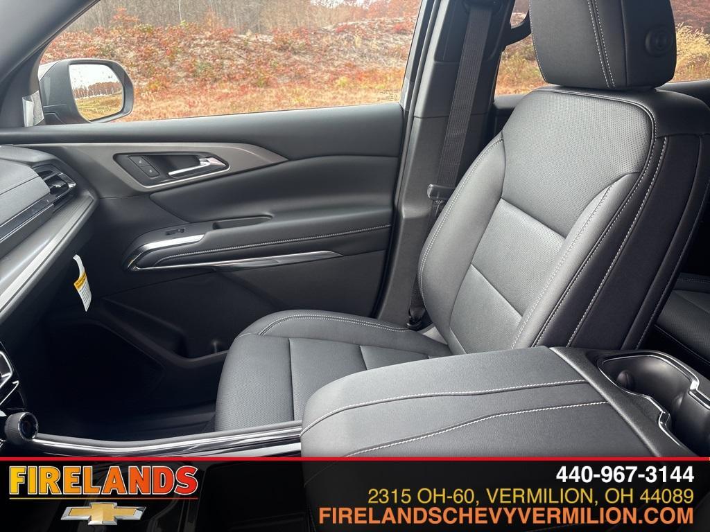 new 2026 Chevrolet Traverse car, priced at $51,330