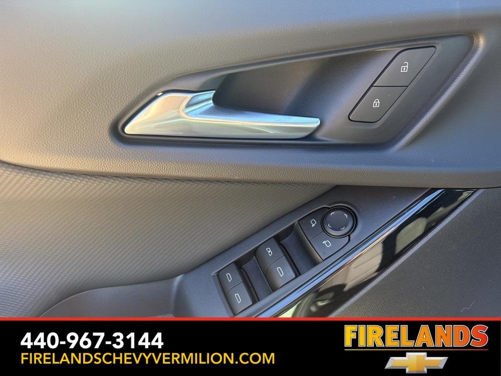 new 2026 Chevrolet Equinox car, priced at $30,315