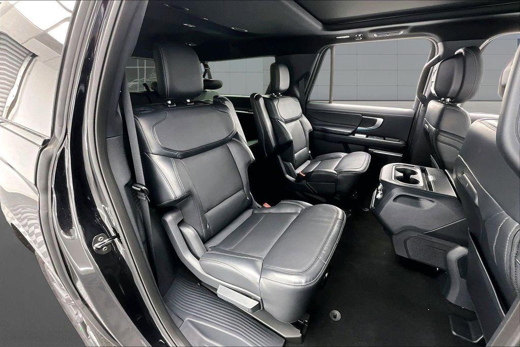 new 2026 Ford Expedition Max car, priced at $80,909