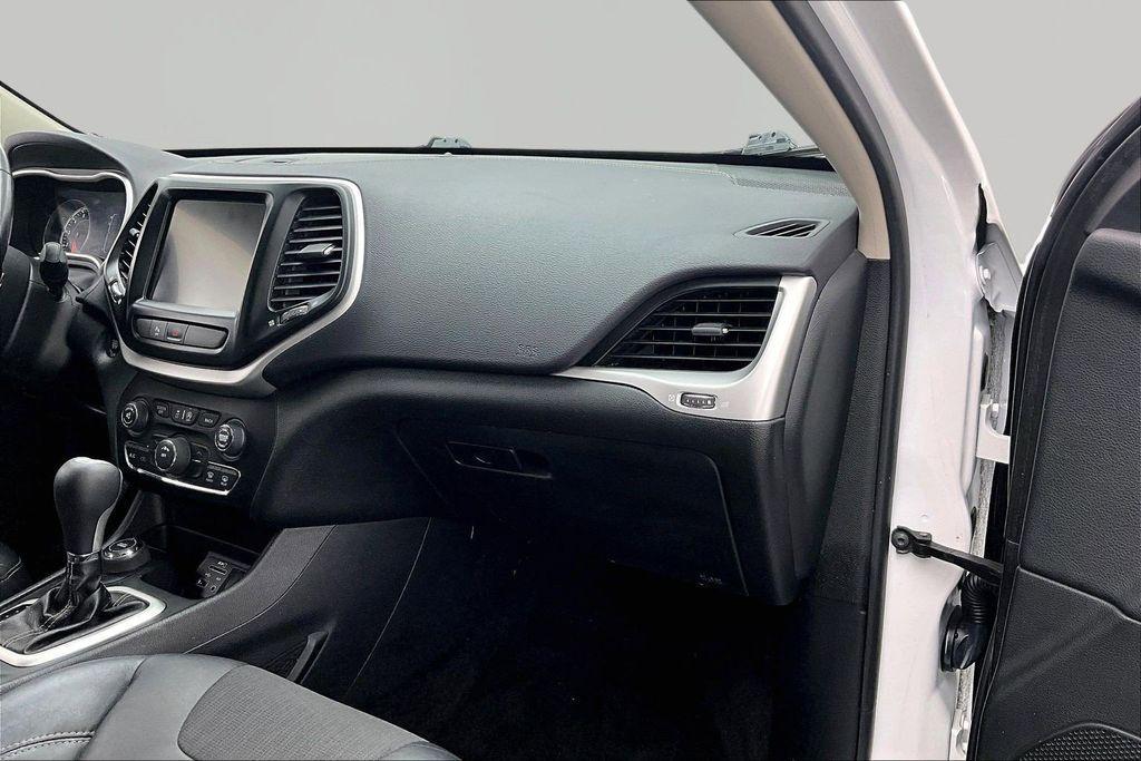 used 2018 Jeep Cherokee car, priced at $12,464