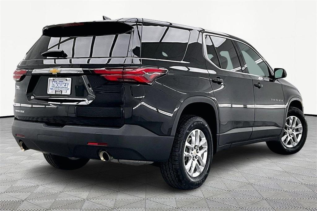 used 2023 Chevrolet Traverse car, priced at $26,216