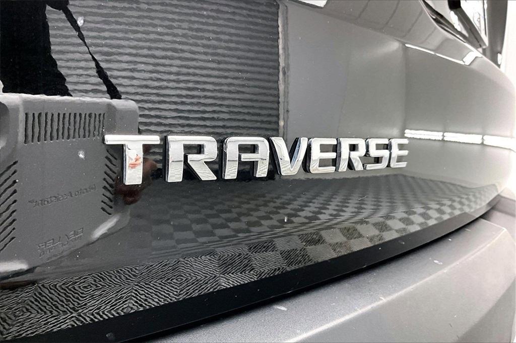 used 2023 Chevrolet Traverse car, priced at $26,216