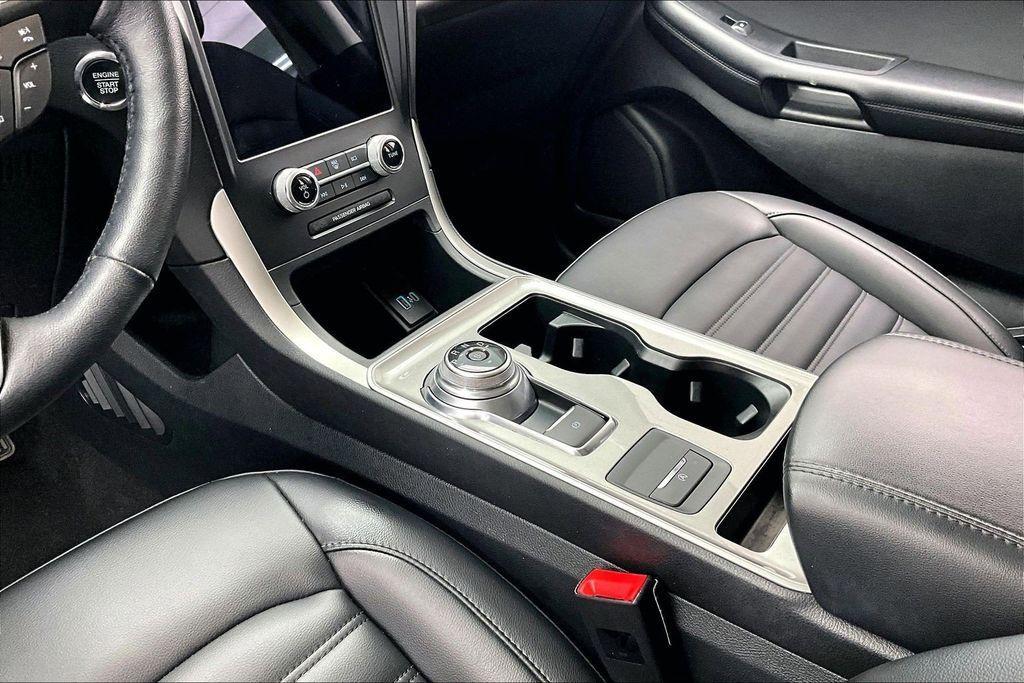 used 2024 Ford Edge car, priced at $28,947
