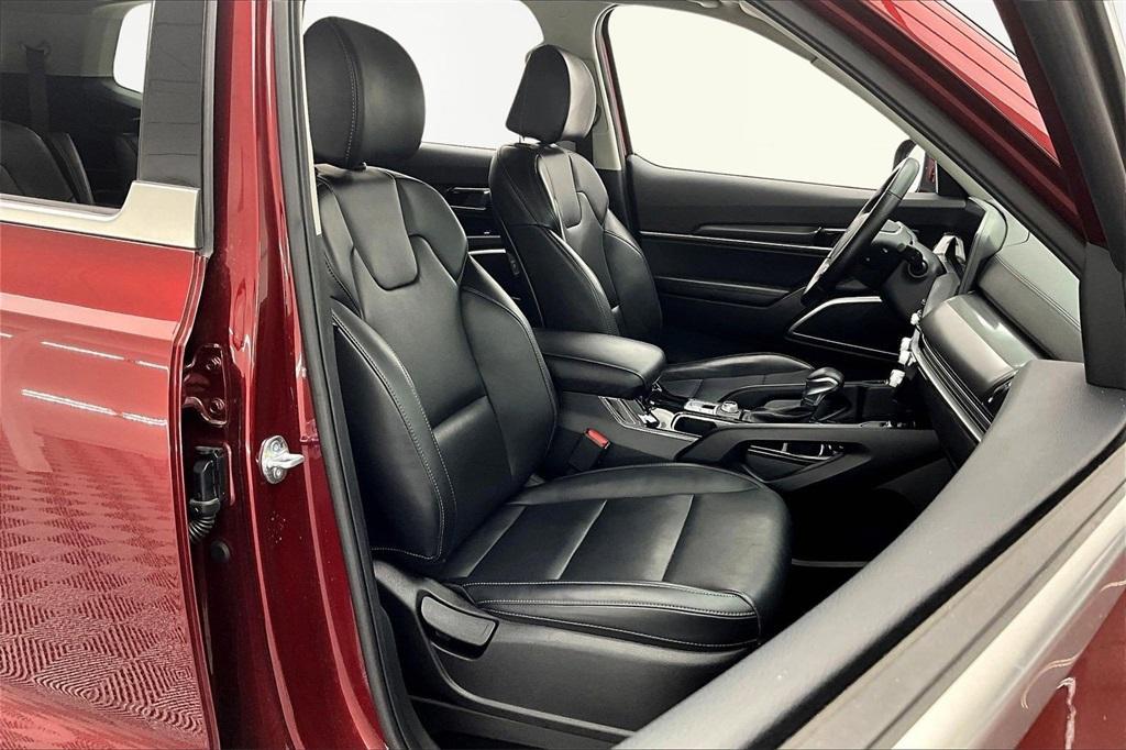 used 2024 Kia Telluride car, priced at $30,995