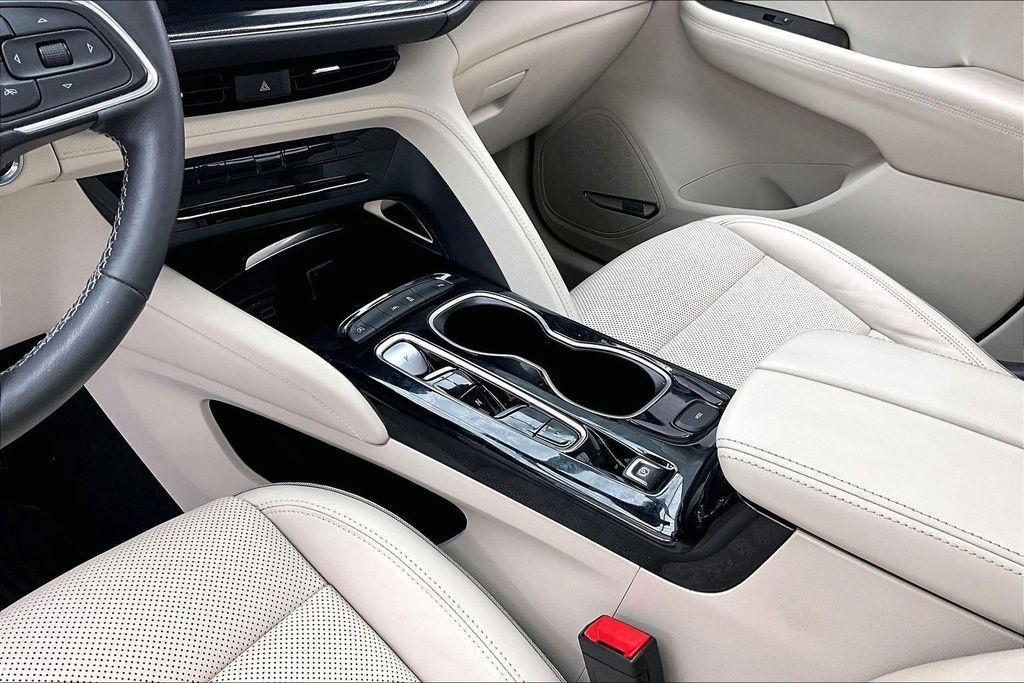 used 2021 Buick Envision car, priced at $26,193