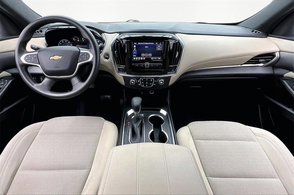 used 2023 Chevrolet Traverse car, priced at $26,874