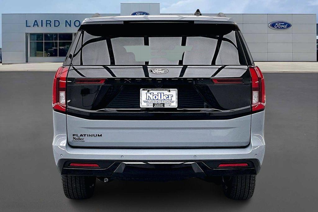 new 2025 Ford Expedition car, priced at $80,968