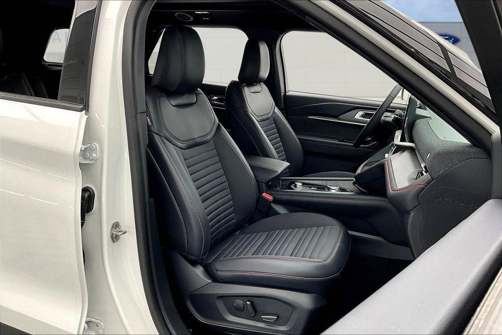 new 2025 Ford Explorer car, priced at $48,454