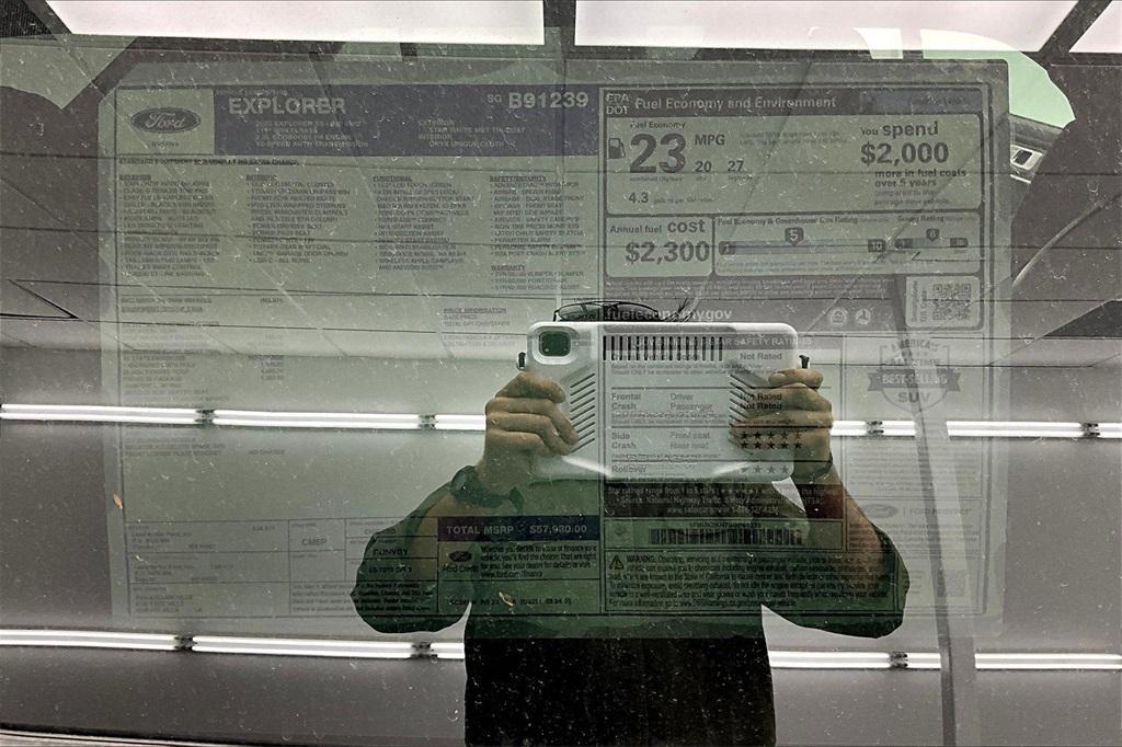 new 2025 Ford Explorer car, priced at $52,954