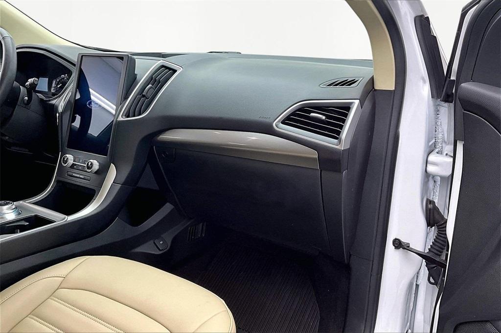 used 2024 Ford Edge car, priced at $26,631