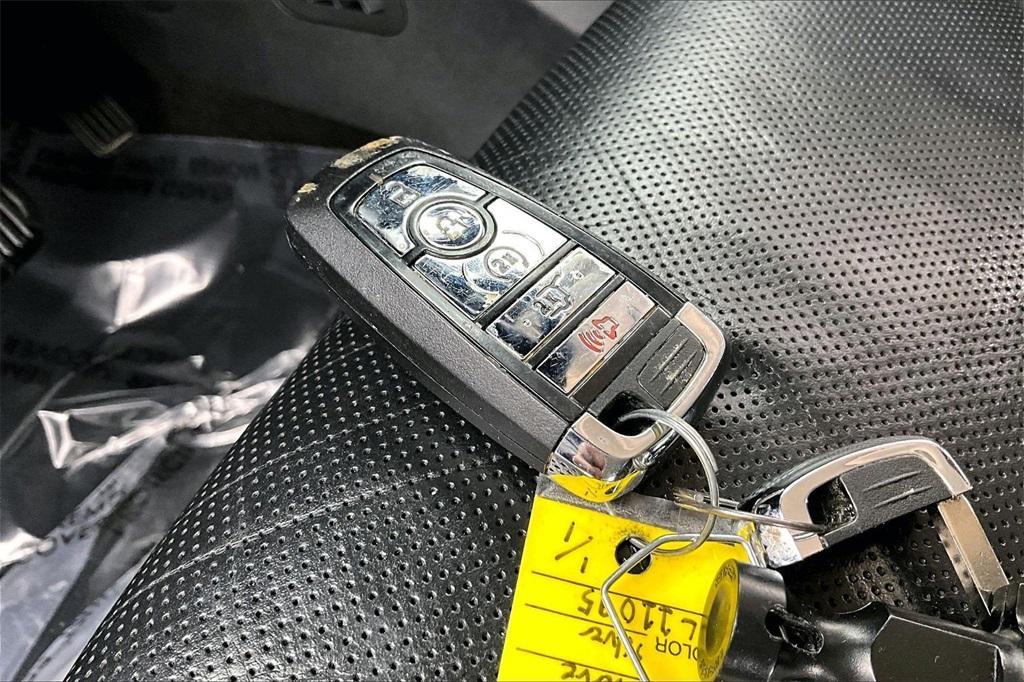 used 2021 Lincoln Nautilus car, priced at $27,221