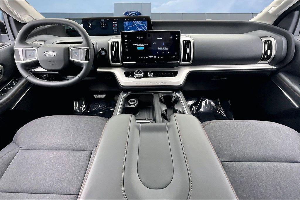 new 2025 Ford Expedition car, priced at $64,485