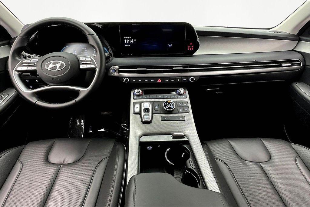 used 2025 Hyundai Palisade car, priced at $36,756