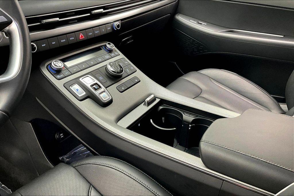 used 2025 Hyundai Palisade car, priced at $36,756