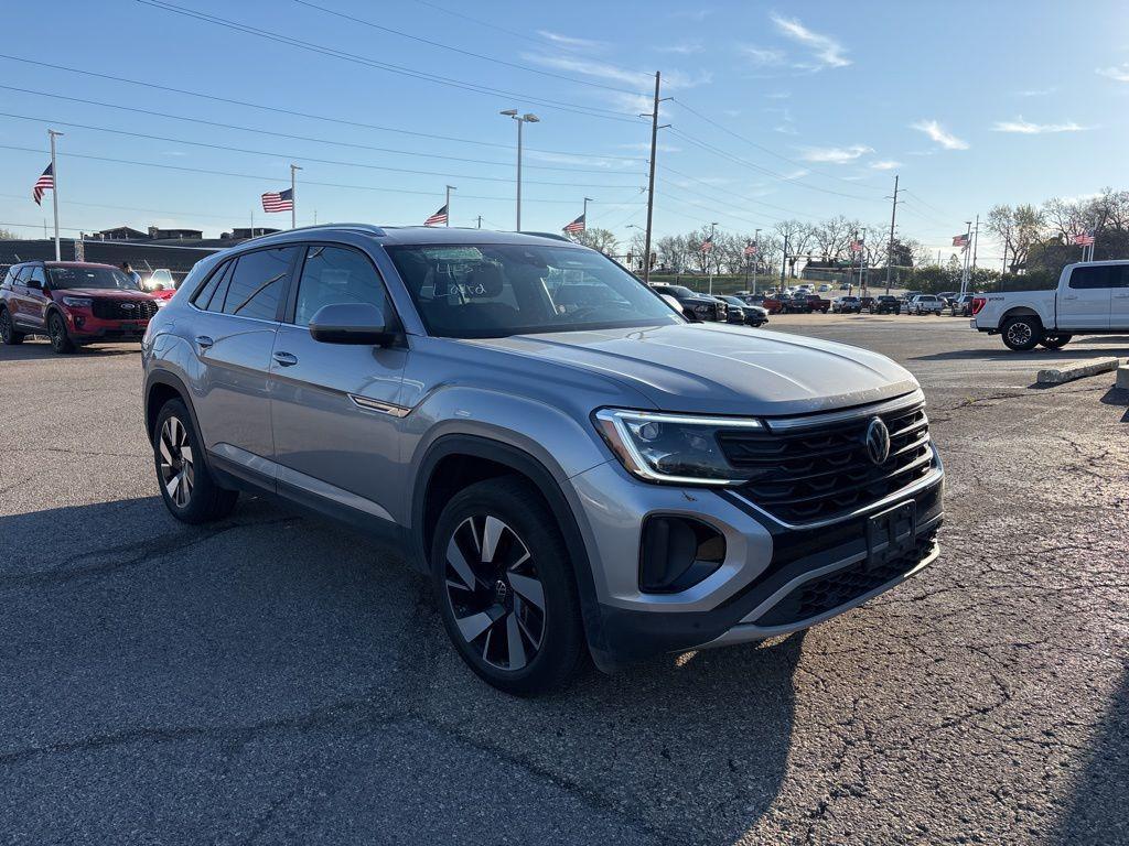 used 2025 Volkswagen Atlas Cross Sport car, priced at $35,012