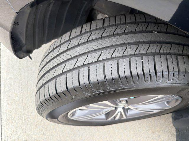 used 2019 Acura MDX car, priced at $22,506