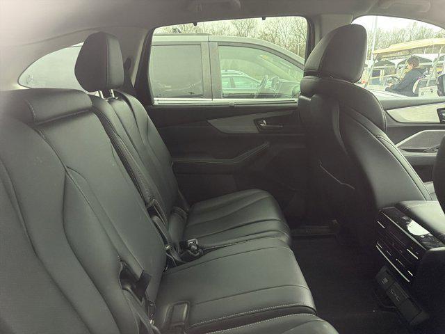 used 2023 Acura MDX car, priced at $41,822