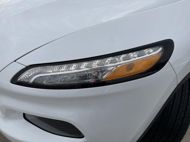 used 2018 Jeep Cherokee car, priced at $12,588