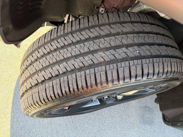 used 2024 Jeep Grand Cherokee car, priced at $30,884